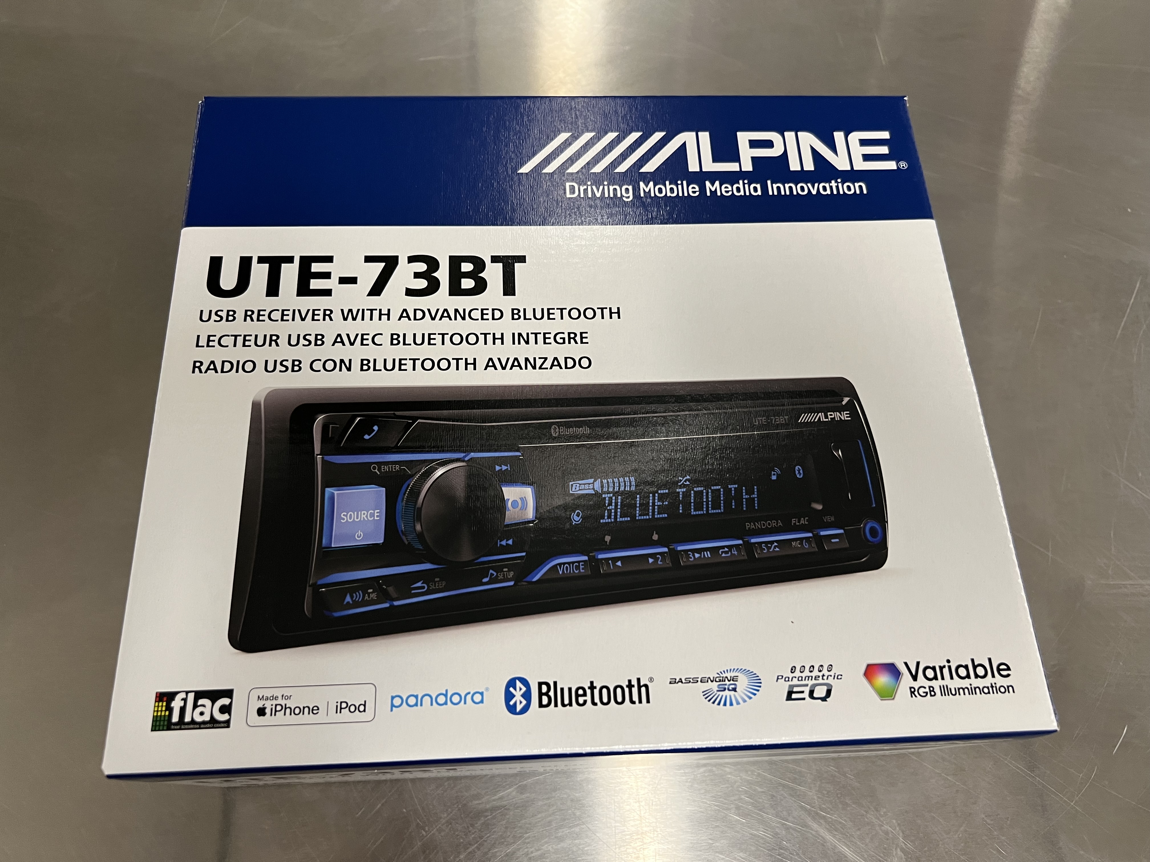 Alpine Bluetooth FM usb and aux receiver